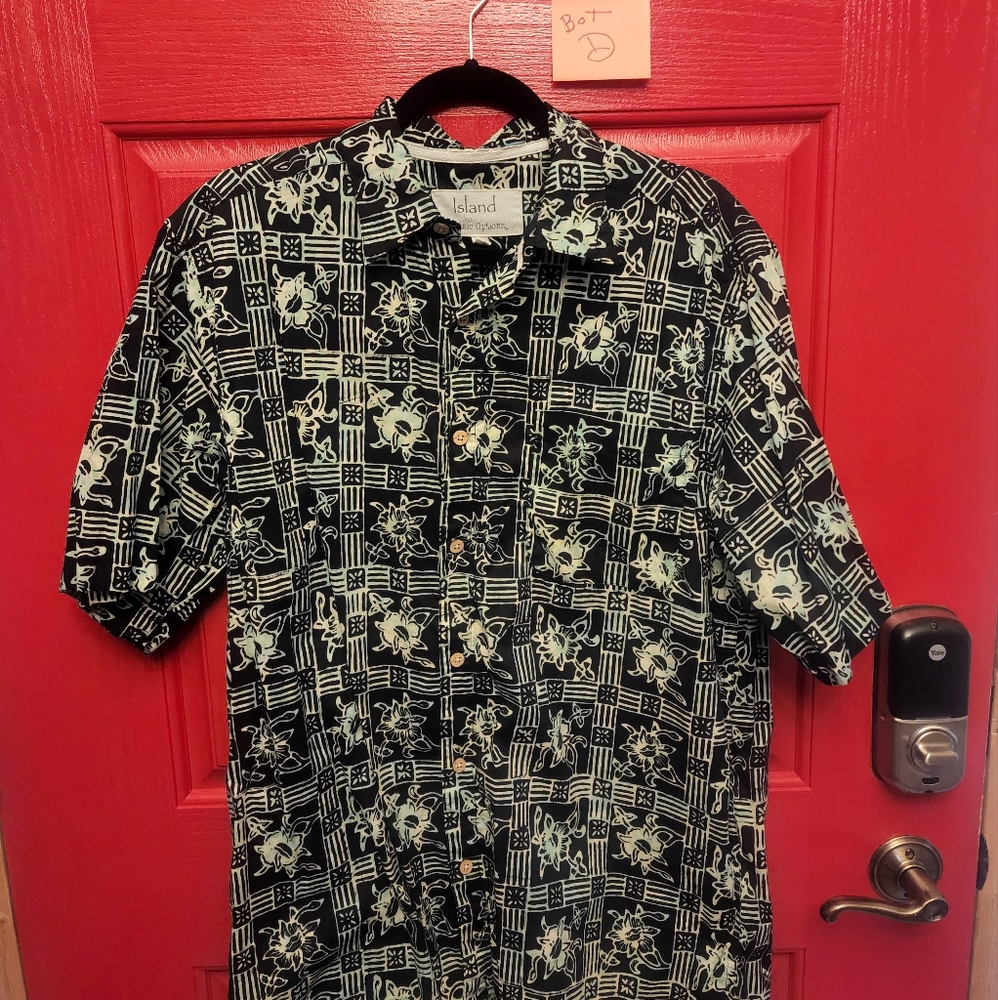 Island by Basic Options Large Mens Hawaiian Like Shirt